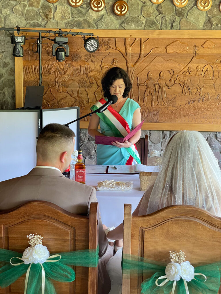 monika-szertartasvezeto-1125